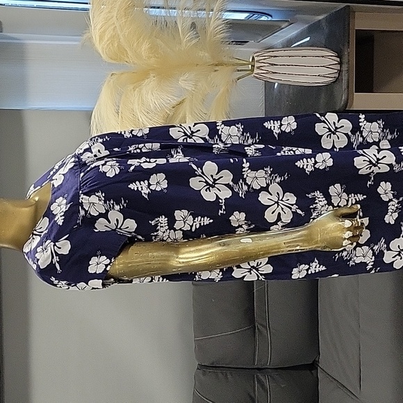 Vintage Hawaiian Ui Maikai Blue & White Floral Maxi Mu Muu Dress Size M - Picture 7 of 9